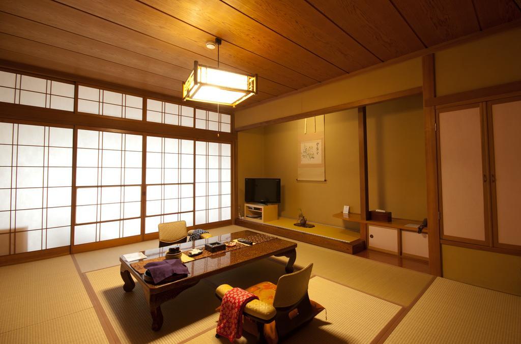 Hotel Fujinoyu à Matsumoto Chambre photo