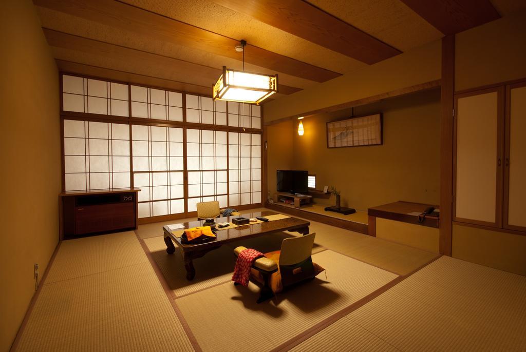 Hotel Fujinoyu à Matsumoto Chambre photo